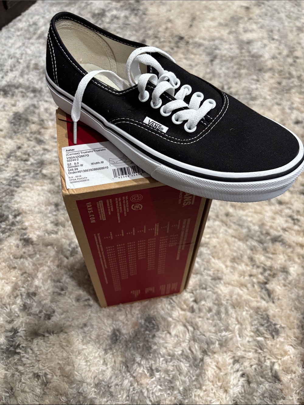 Vans Classic Low-Top Sneakers - Black with White Trim